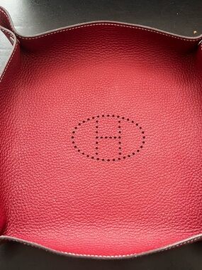 Hermes Mises et Relances Evelyne Jewelry or Change Tray Rouge H